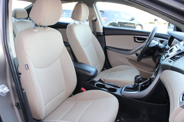 2015 Hyundai Elantra SE 4dr Sedan, Low Miles, Great on Gas - cars &... for sale in Omaha, NE – photo 12