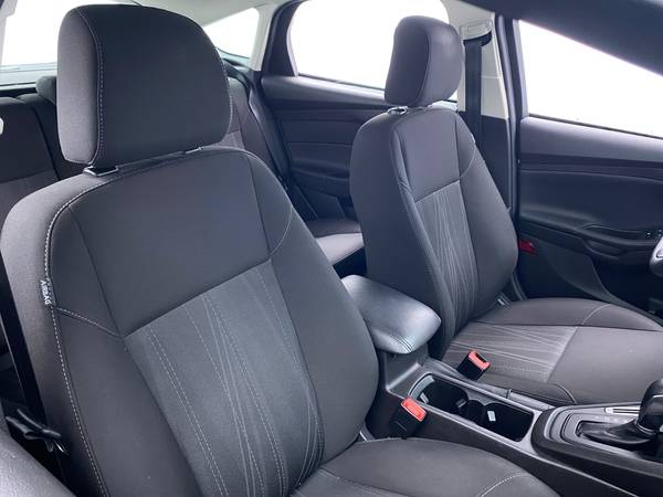 2017 Ford Focus SE Hatchback 4D hatchback Gray - FINANCE ONLINE -... for sale in saginaw, MI – photo 18