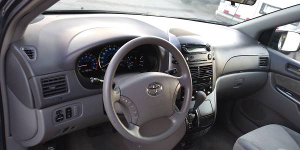 2007 toyota sienna for sale in El Paso, TX – photo 9