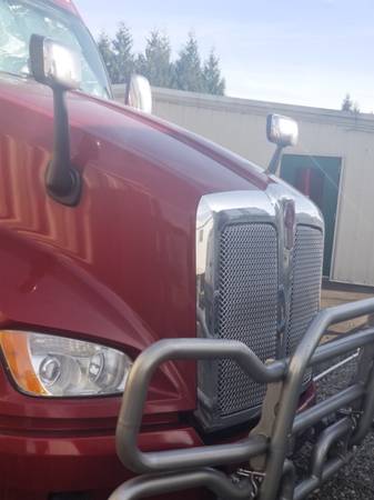 Kenworth T 700 Tractor Truck 2012 for sale in Kent, WA – photo 4