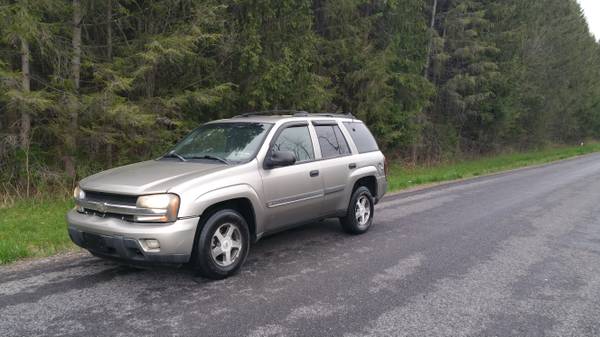2005 Chevrolet Trailblazer - - by dealer - vehicle for sale in Ithaca, NY – photo 3