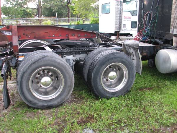 Freightliner - cars & trucks - by owner - vehicle automotive sale for sale in Fort Pierce, FL – photo 3
