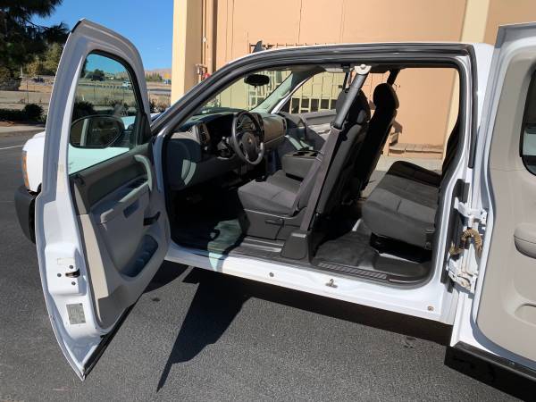 2013 chevy silverado 1500 extended cab short bed 4x4 LOW miles 38K ori for sale in Dublin, CA – photo 9