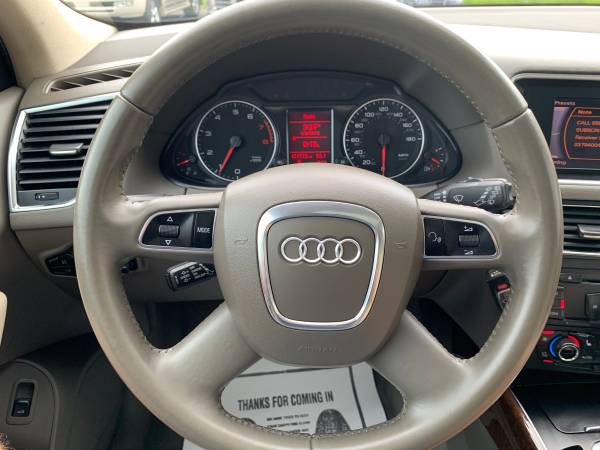 2011 Audi Q5 Quattro Premium Panoramic Roof - cars & trucks - by... for sale in Jeffersonville, KY – photo 12