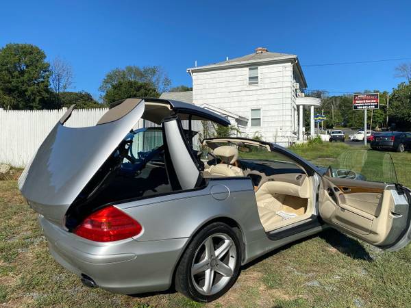 2005 Mercedes-Benz SL-Class SL 500 2dr Convertible for sale in Bellingham, MA – photo 23