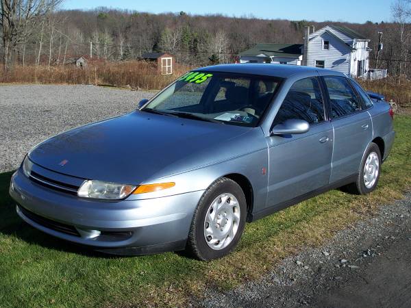 2001 Saturn 200sl One Owner 131k miles Sharp Color! - cars for sale in Thompson, PA – photo 2
