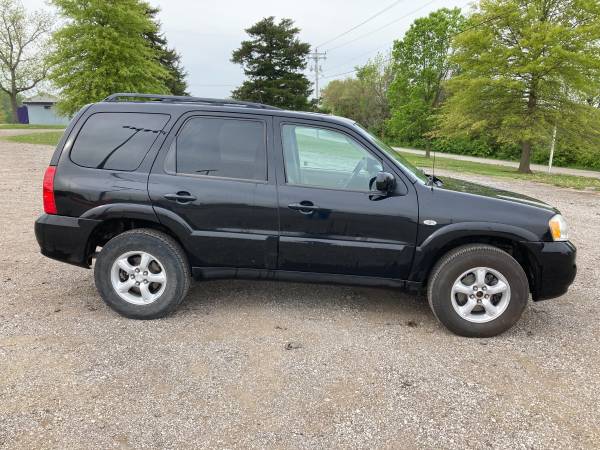 2005 Mazda Tribute S 4X4 for sale in Bethany, MO – photo 2