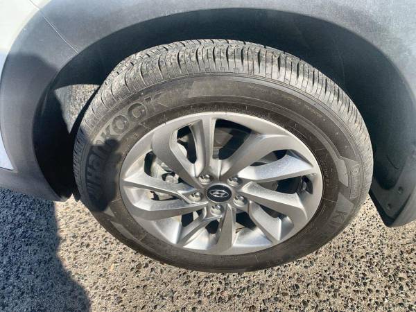 2018 Hyundai Tucson SE AWD - cars & trucks - by dealer - vehicle... for sale in Farmington, NM – photo 2