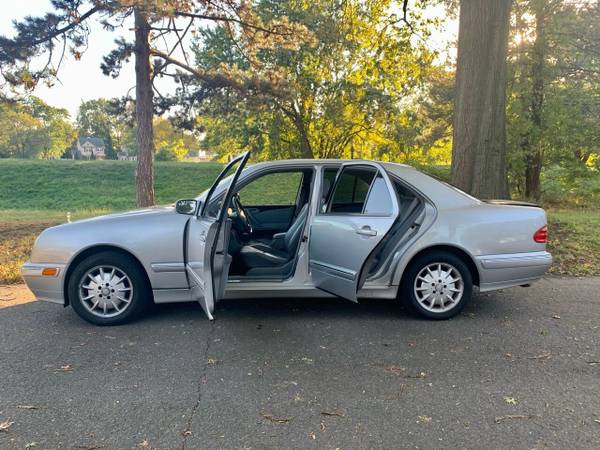 2000 Mercedes Benz E320! Beautiful vehicle! - - by for sale in Elizabeth, NY – photo 9