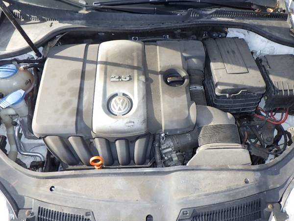 2009 Volkswagen Jetta S - - by dealer - vehicle for sale in Uniontown, PA – photo 8