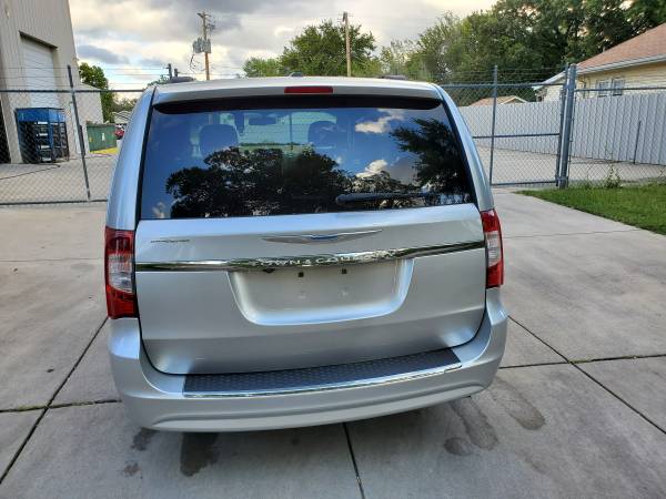 2012 Chrysler Town & Country for sale in Wichita, KS – photo 7