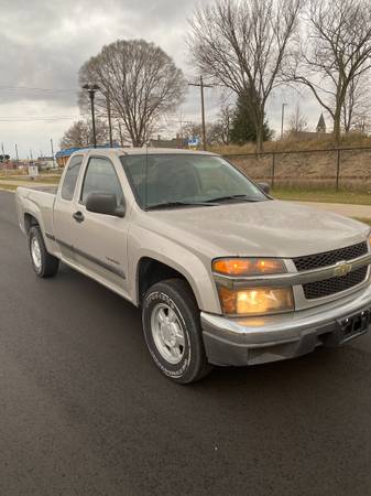 2004 Chevy Colorado LS>> HOT HEAT!! - cars & trucks - by dealer -... for sale in Beloit, WI – photo 2