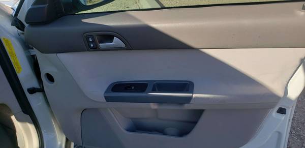 2008 VOLVO S40* LEATHER SEATS* SUPER CLEAN - cars & trucks - by... for sale in Tucson, AZ – photo 14
