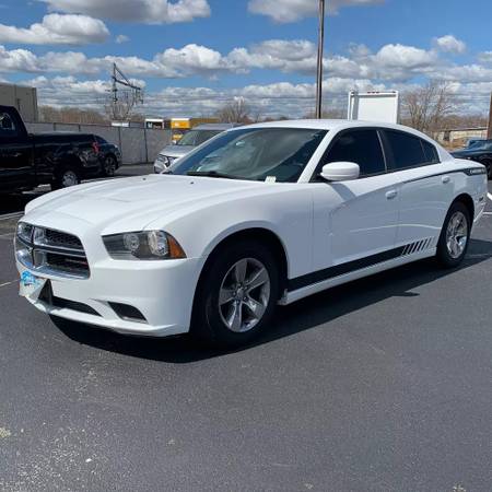 ! 2013 DODGE CHARGER SEDAN ! - - by dealer - vehicle for sale in Rowley, MA – photo 3