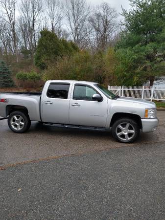 2011 Chevy Silverado 1500 Z71 - cars & trucks - by owner - vehicle... for sale in Cranston, RI – photo 3