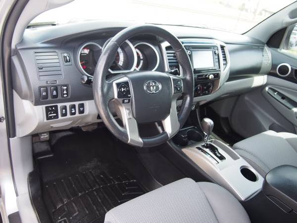 2015 Toyota Tacoma Base V6 - - by dealer - vehicle for sale in Beaverton, OR – photo 18