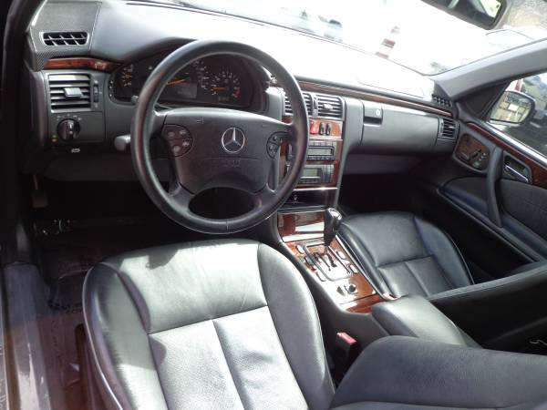 2001 MERCEDES BENZ E-CLASS-CLEAN INSIDE/OUTSIDE-LOADED-CLEAN CARFAX for sale in Allentown, PA – photo 13