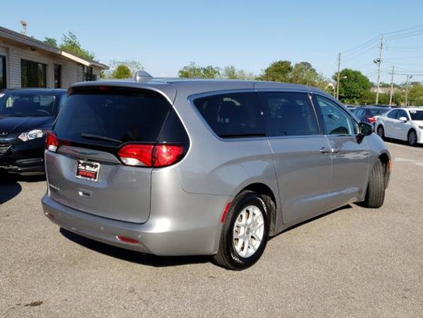 2017 *Chrysler* *Pacifica* *Touring 4dr Wagon* Grey for sale in Mobile, AL – photo 5