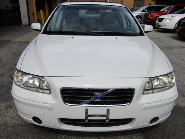 2005 Volvo S60 2.4L, Moonroof, Premium, Cold Pack, like new for sale in Yonkers, NY – photo 22