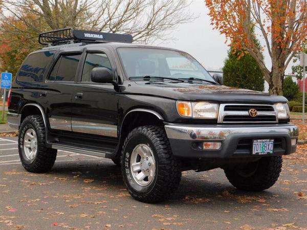 2000 Toyota 4Runner SR5 4X4 / 3.4L V6 / Sunroof / LIFTED/ 101,000... for sale in Portland, OR – photo 2