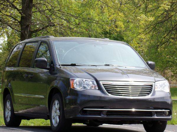 2012 Chrysler Town Country Touring for sale in Cleveland, OH – photo 2