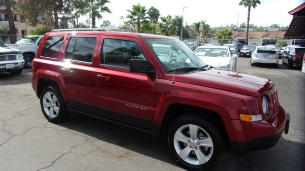 2017 Jeep Patriot Latitude 4cyl heated seats all records loaded fwd for sale in Escondido, CA