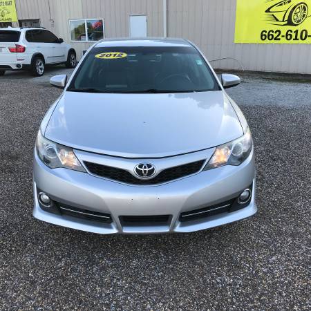 2012 Toyota Camry SE - cars & trucks - by dealer - vehicle... for sale in Saltillo, MS – photo 2