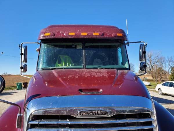 2006 Freightliner Columbia - cars & trucks - by owner - vehicle... for sale in Indianola, IA – photo 10