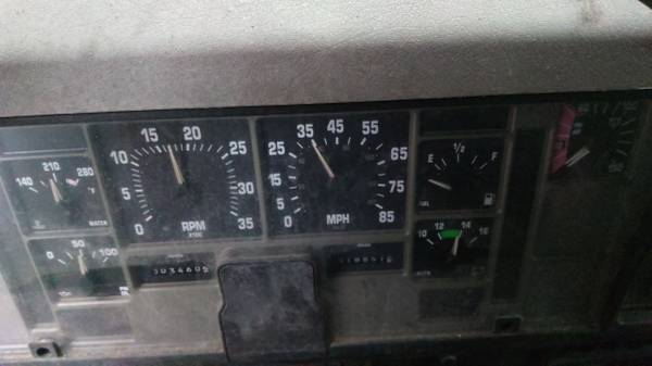 2000 International Navistar 4900 DT466E - cars & trucks - by owner -... for sale in Davidsonville, MD – photo 6