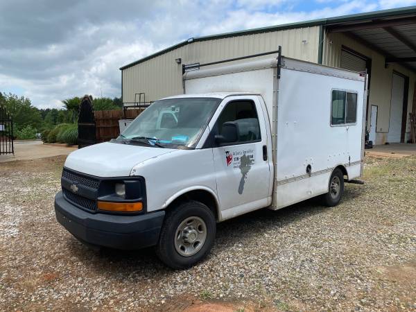 2005 Chevy Express Cube for sale in Winder, GA – photo 2