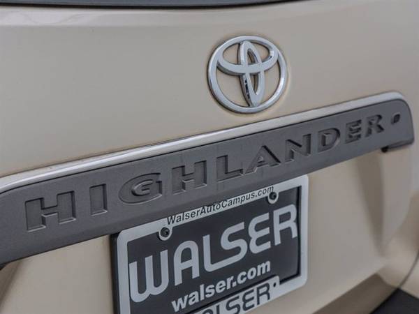 2008 Toyota Highlander Sport - cars & trucks - by dealer - vehicle... for sale in Wichita, KS – photo 20