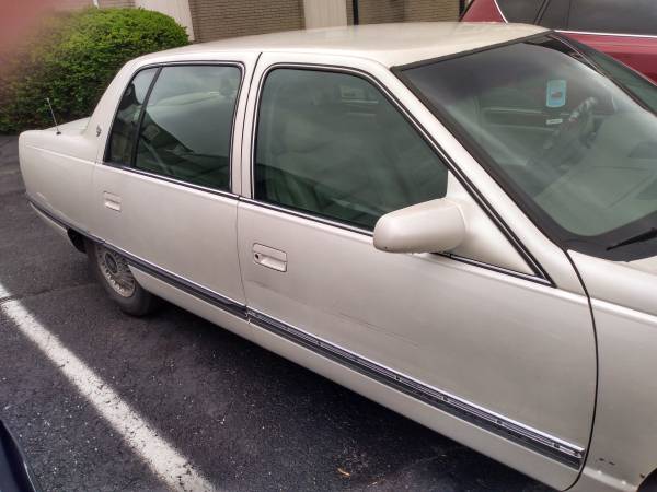 95 cadillac deville 2000 or trade for sale in Columbus, IN – photo 6