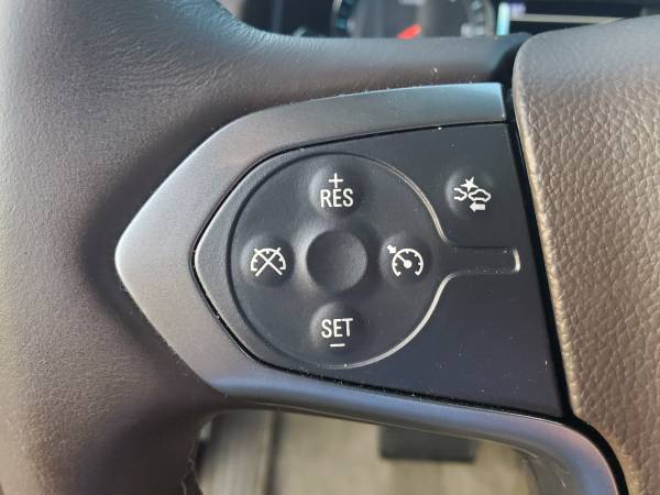 2015 Chevrolet Tahoe 4WD LT Sport Utility 4D Trades Welcome Financing for sale in Harrisonville, KS – photo 11