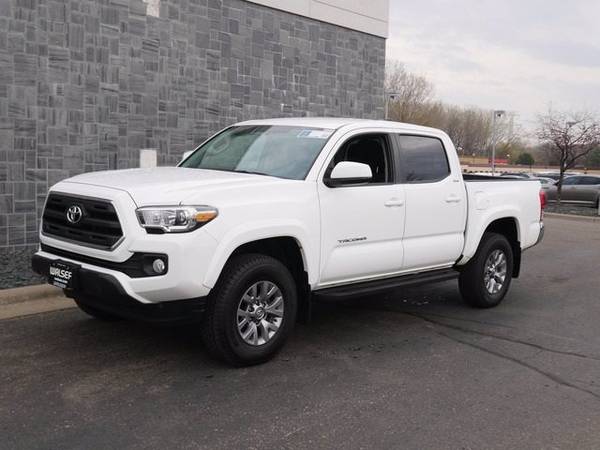 2017 Toyota Tacoma SR5 - - by dealer - vehicle for sale in Burnsville, MN – photo 7
