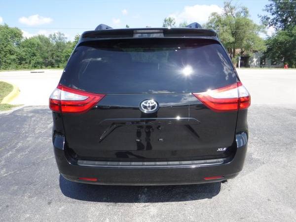 2015 Toyota Sienna FWD XLE Minivan 4D Trades Welcome Financing Availab for sale in Harrisonville, MO – photo 15