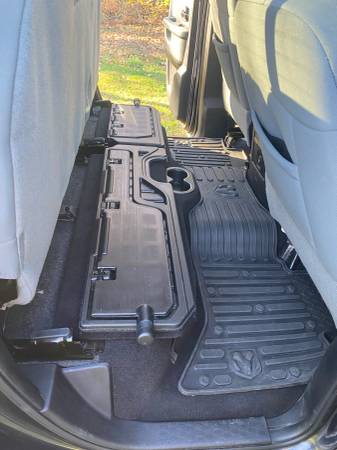 2014 Dodge Ram 1500 Outdoorsman, Hemi 5.7L - cars & trucks - by... for sale in Zanesville, OH – photo 10