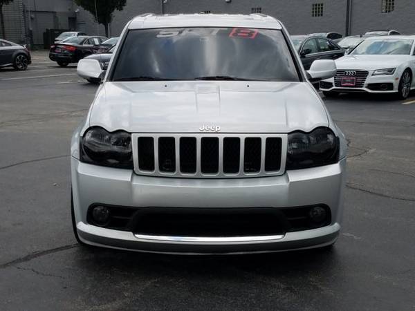 2006 Jeep Grand Cherokee SRT-8 SKU:6C214971 SUV for sale in Westmont, IL – photo 2