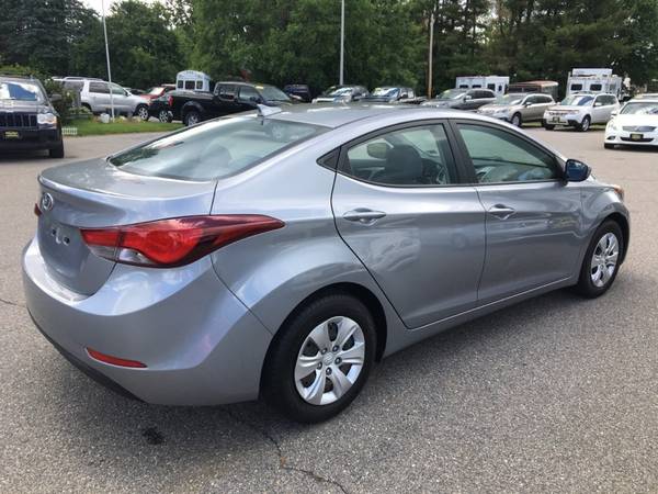 2016 Hyundai Elantra SE 6AT for sale in Derry, NH – photo 11