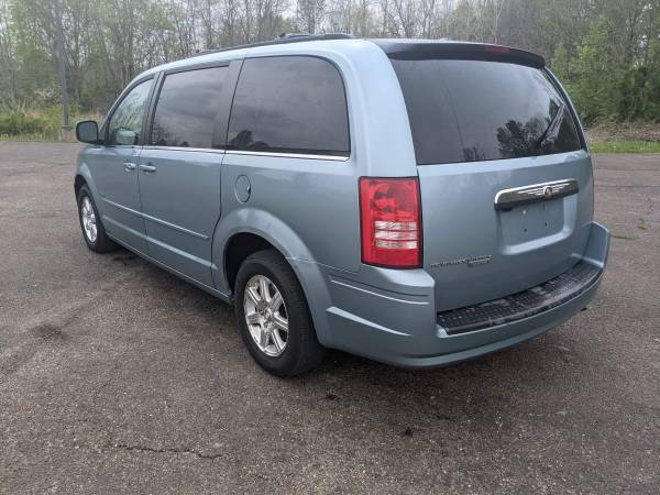 2008 chrysler town and country touring - - by dealer for sale in Wooster, OH – photo 3