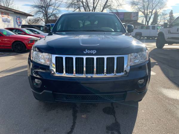 ★★★ 2013 Jeep Grand Cherokee Laredo 4x4 / ONLY 87k Miles! ★★★ - cars... for sale in Grand Forks, ND – photo 3
