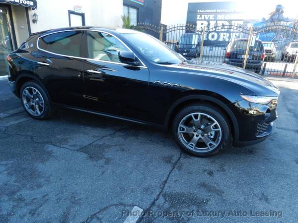 2017 *Maserati* *Levante* *3.0L* Nero Luxury Auto Le for sale in Marina Del Rey, CA