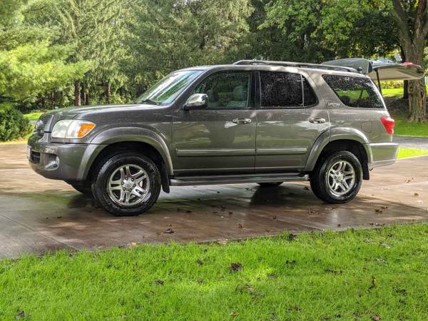 2007 Toyota Sequoia Limited for sale in Windsor, WI – photo 8
