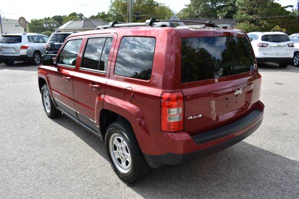 2015 Jeep Patriot Sport 4WD 5 Speed Manual WARRANTY No Doc Fees! for sale in Apex, NC – photo 8