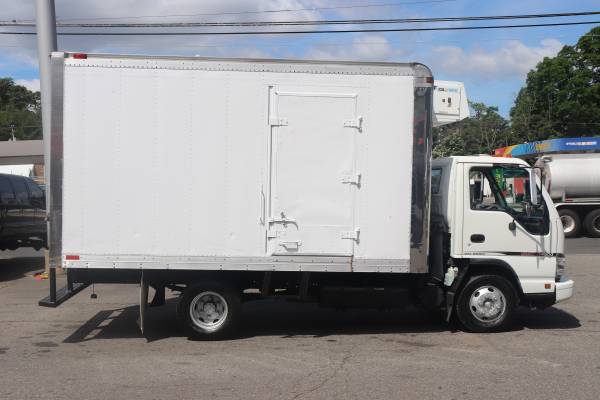 2007 GMC W4500 2DR CAB OVER REFRIGERATOR BOX TRUCK W/ SIDE DOOR for sale in south amboy, NJ – photo 4