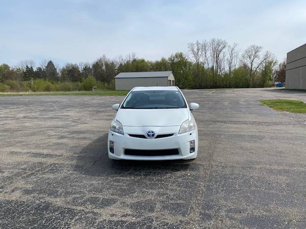 2010 Toyota Prius V - - by dealer - vehicle automotive for sale in Grand Blanc, MI – photo 2