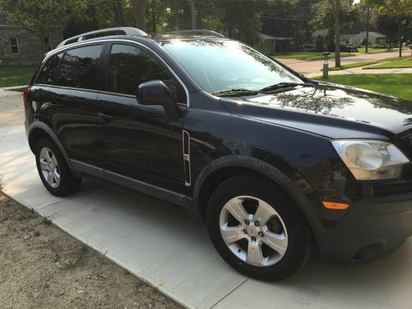 2014 Chevy Captiva Sport LS FWD 94k miles - cars & trucks - by owner... for sale in Sterling Heights, MI – photo 2