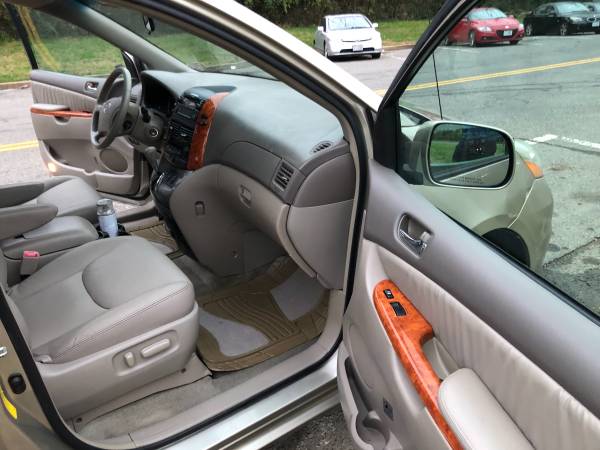 2008 TOYOTA SIENNA XLE WITH 103486 MILES IN EXCELLENT CONDITION -... for sale in Washington, District Of Columbia – photo 11
