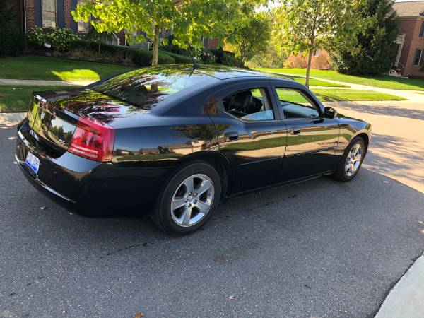 Beautiful 2008 Dodge Charger RT (muscle car) with low miles for sale in Canton, MI – photo 4