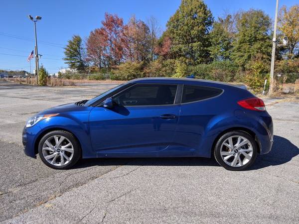 2016 Hyundai Veloster SKU:GU273995 Coupe - cars & trucks - by dealer... for sale in Memphis, TN – photo 11