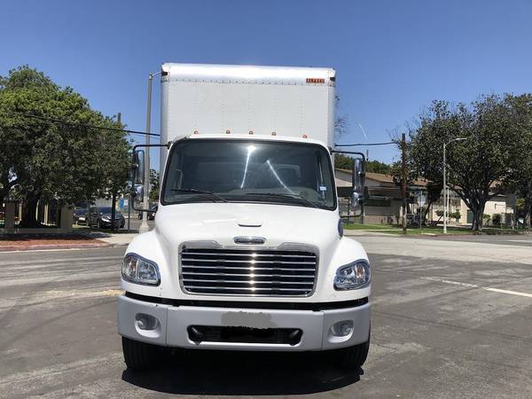 2011 Freightliner M2 106 - 24ft Box Truck w/Lift Gate for 31,500 -... for sale in Los Angeles, CA – photo 4